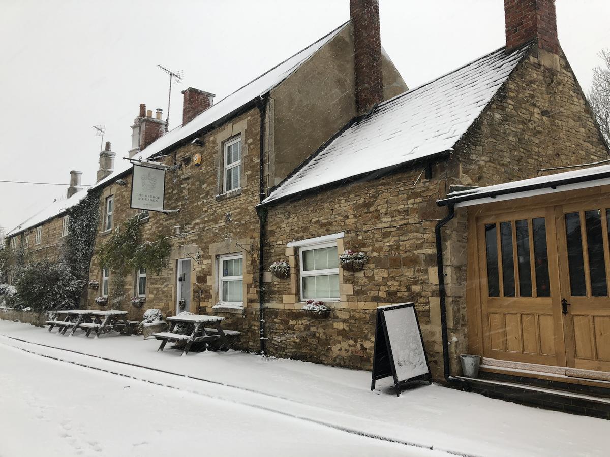 The George & Dragon Country Inn Seaton Extérieur photo